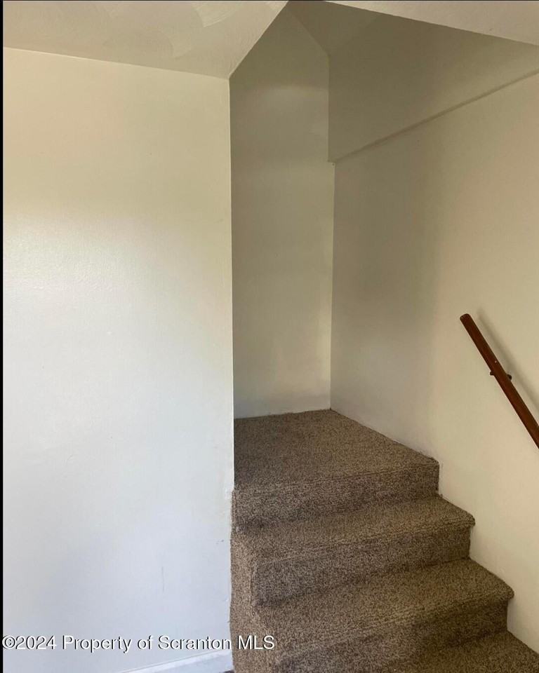 1204 Mowry St - Photo 5 of 8