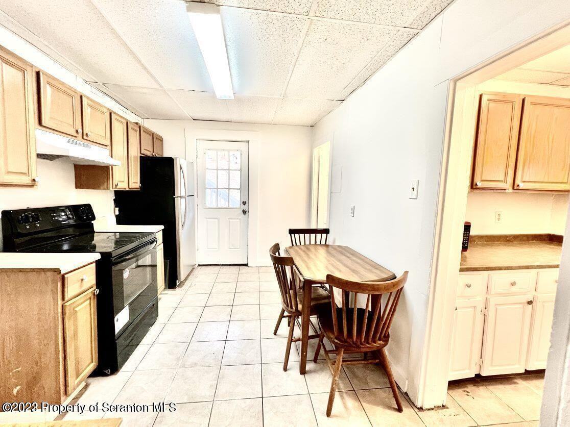 1219 Vine St - Photo 5 of 21