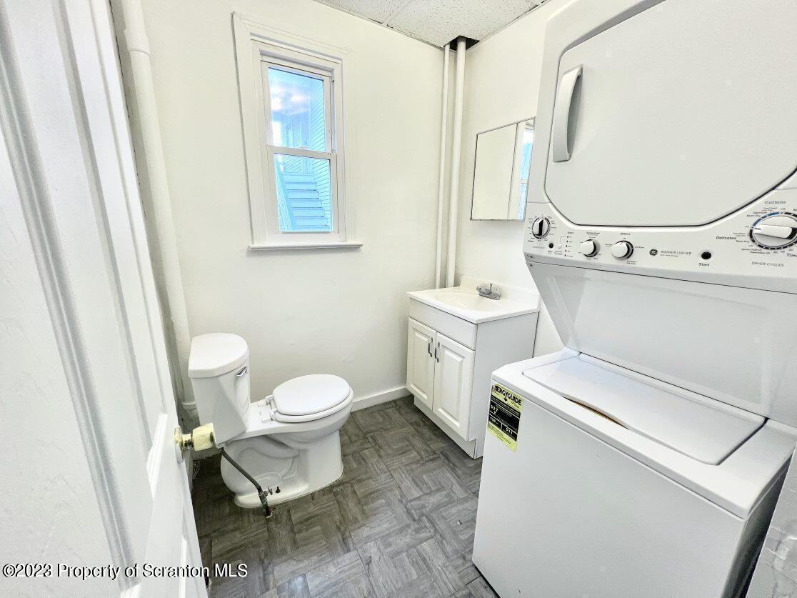 1219 Vine St - Photo 6 of 21