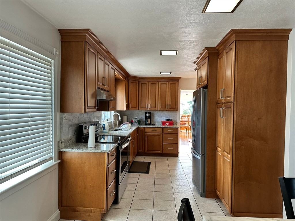 64 Francis St ##1 - Photo 3 of 6