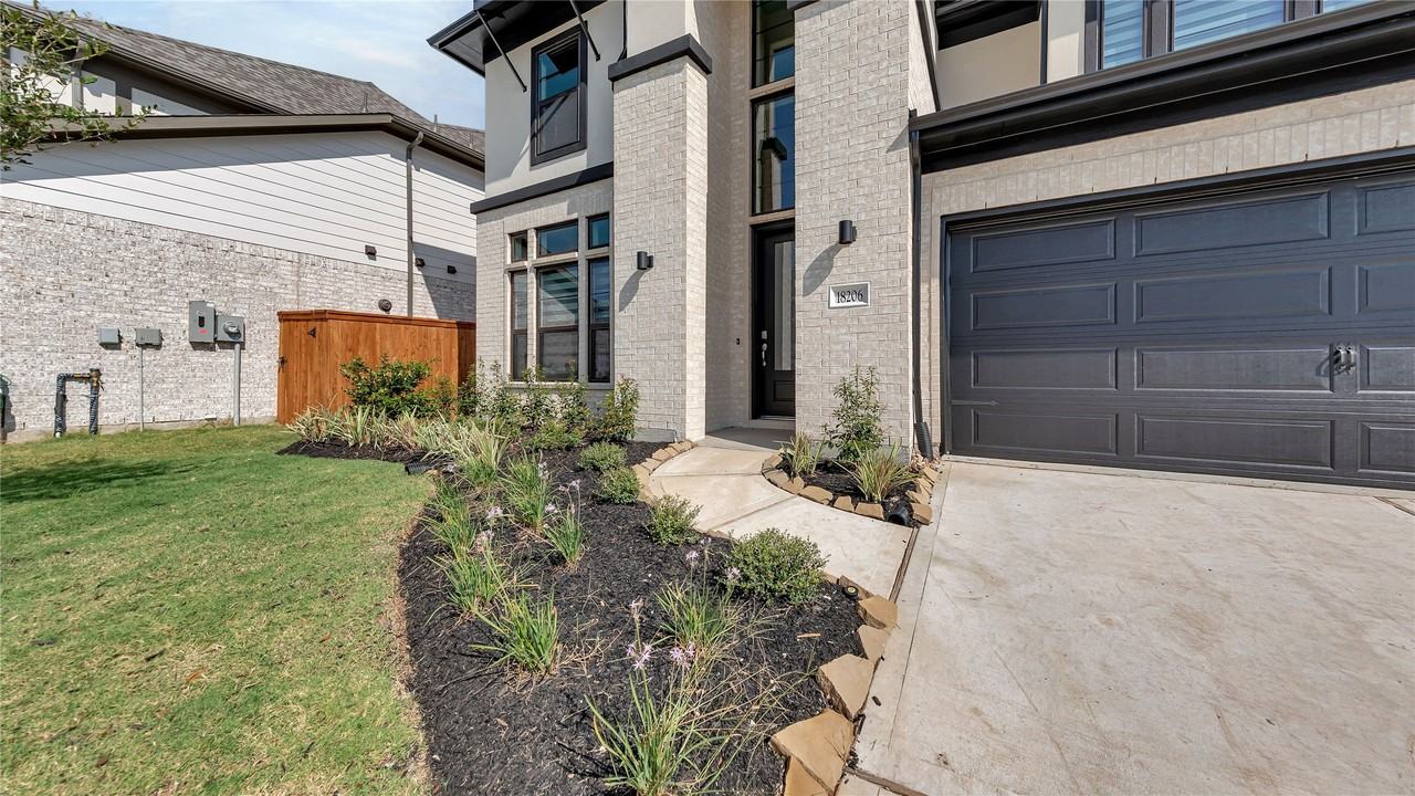 18206 Summerland Lake Way - Photo 3 of 29