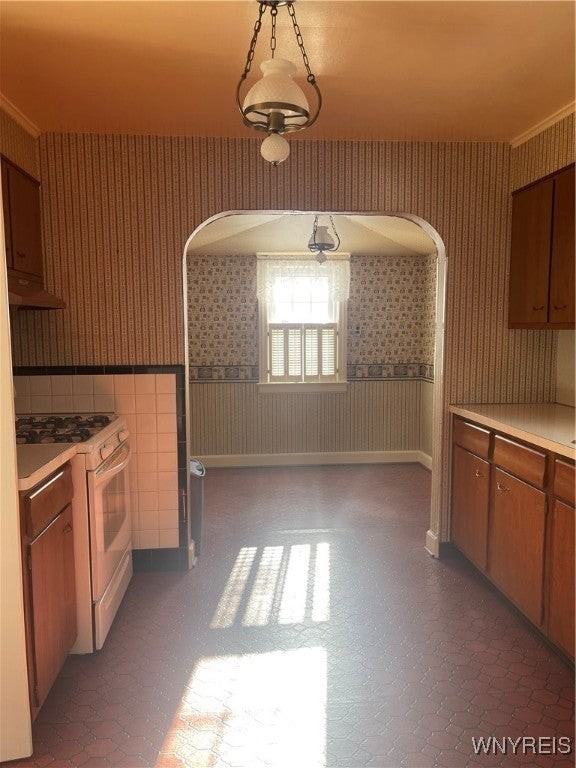 31 University Ct - Photo 3 of 26