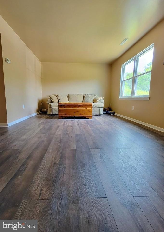 46858 Rogers Dr - Photo 4 of 10