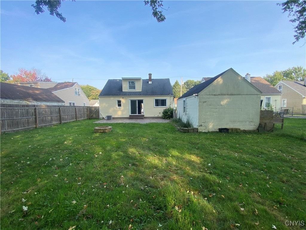 16 Wellington Rd - Photo 7 of 34