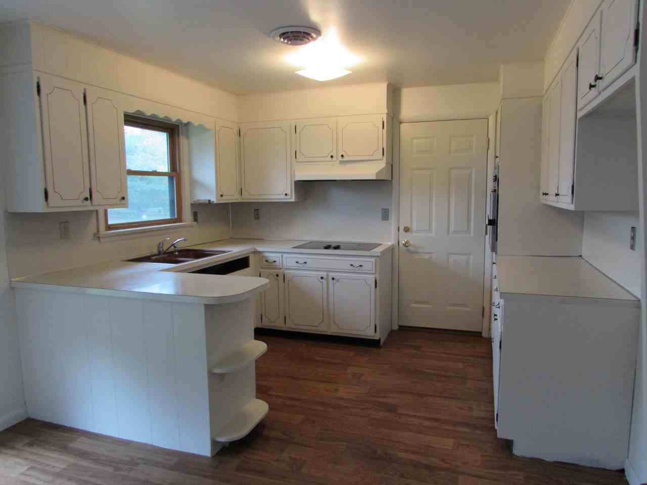 61 Sunset Ave - Photo 2 of 11