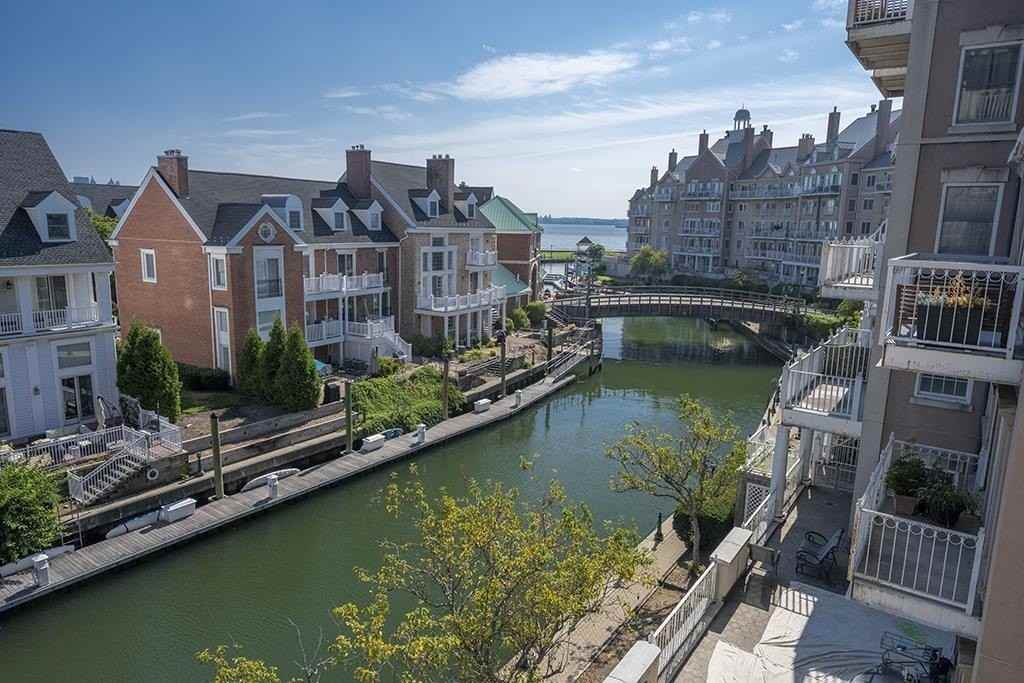 202 Shearwater Ct W - Photo 2 of 29