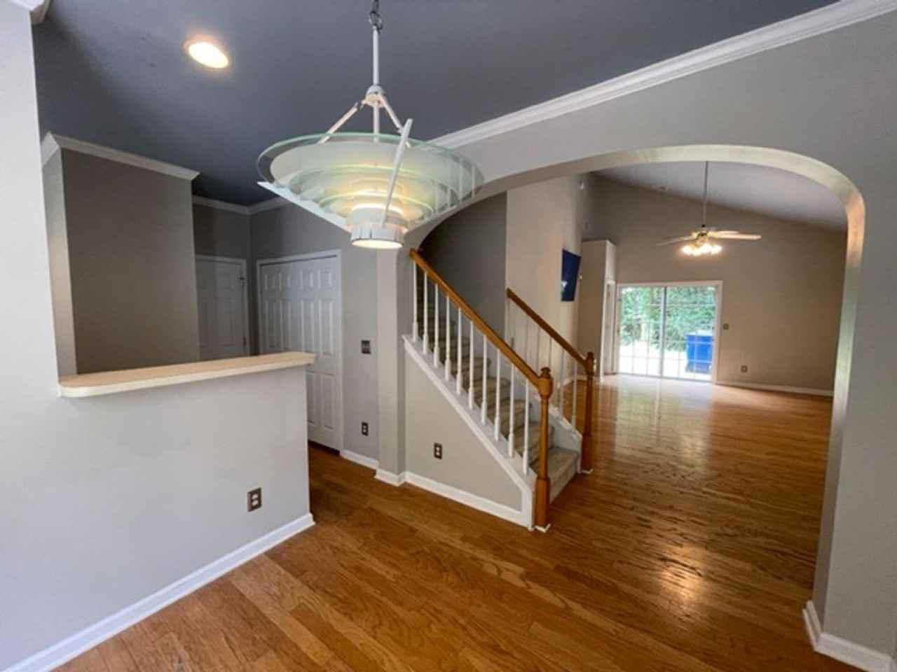 1920 Lost Ln - Photo 6 of 24