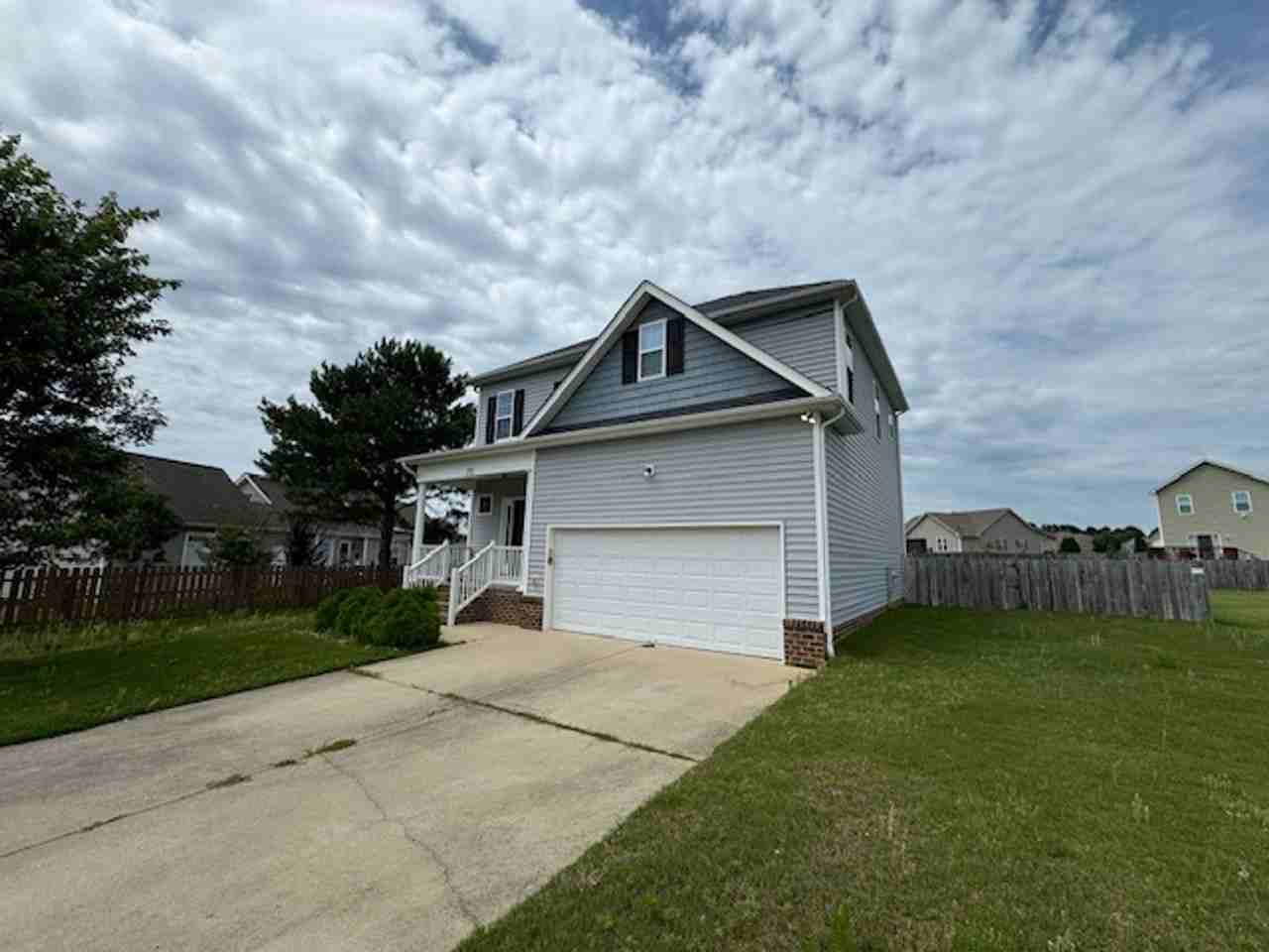 172 Jade St - Photo 2 of 31