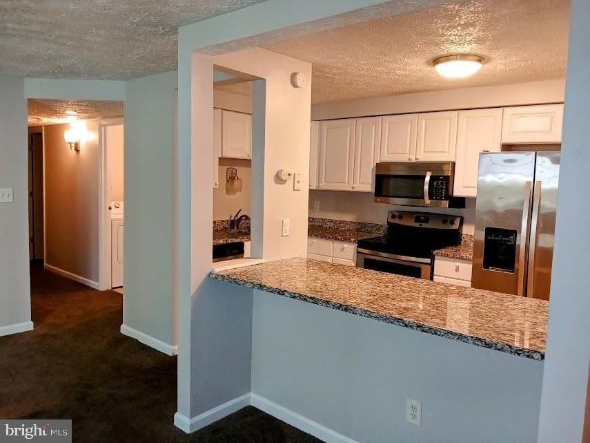 8040 Abbey Ct - Photo 4 of 15