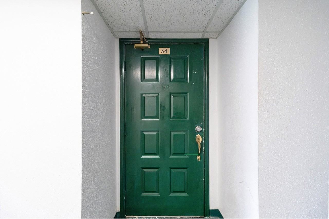 2826 S Bartell Dr - Photo 2 of 19