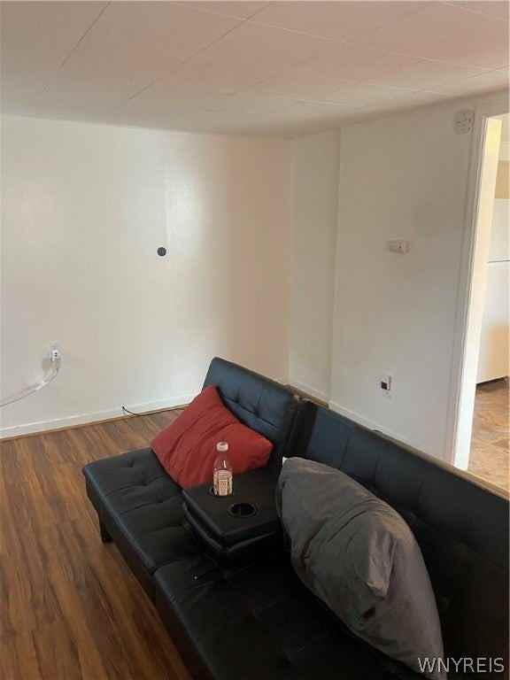 132 Concord Dr - Photo 4 of 9