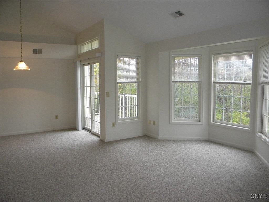 1805 Greymoor Way - Photo 7 of 25