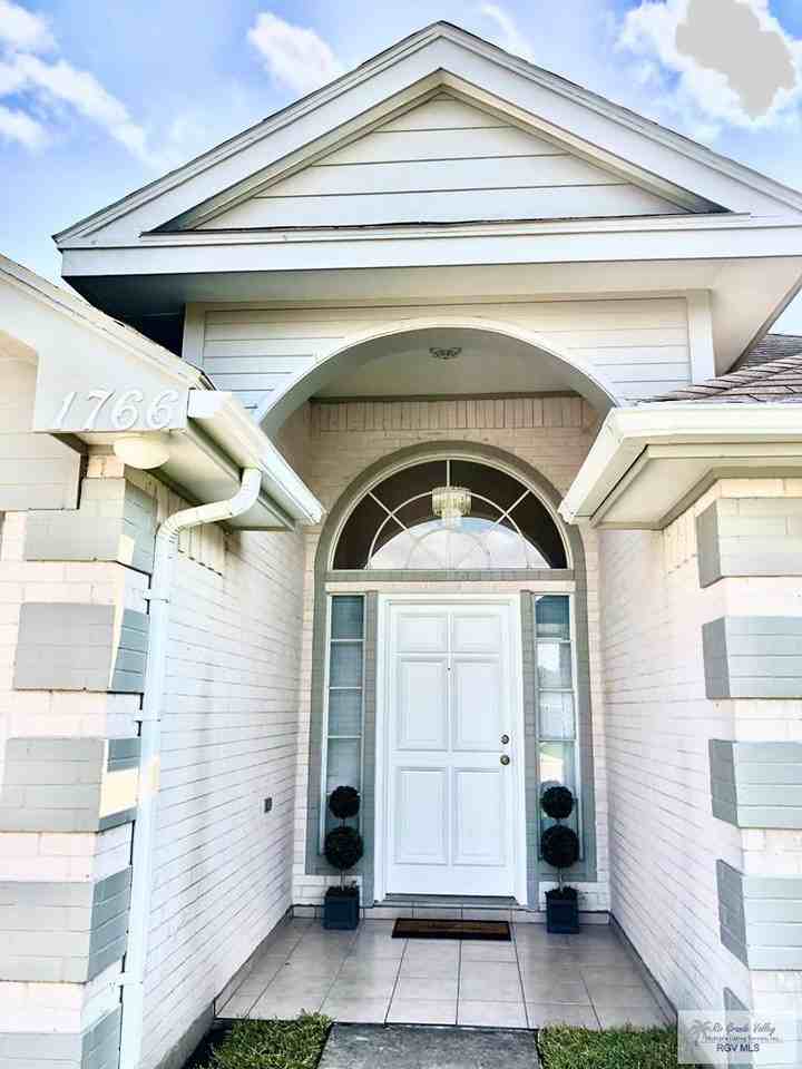 1766 Carnation Dr - Photo 2 of 32