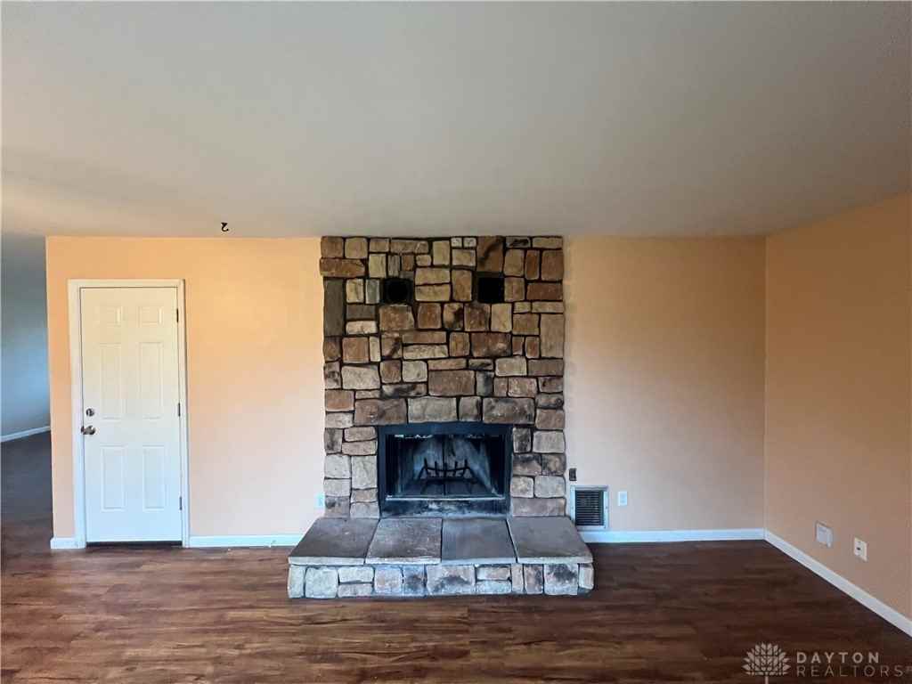 7401 Belle Plain Dr - Photo 3 of 17