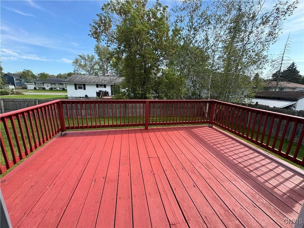 7870 Oneida Trl - Photo 4 of 22