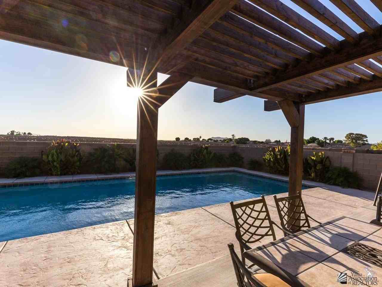 2266 S 46th Way - Photo 4 of 37