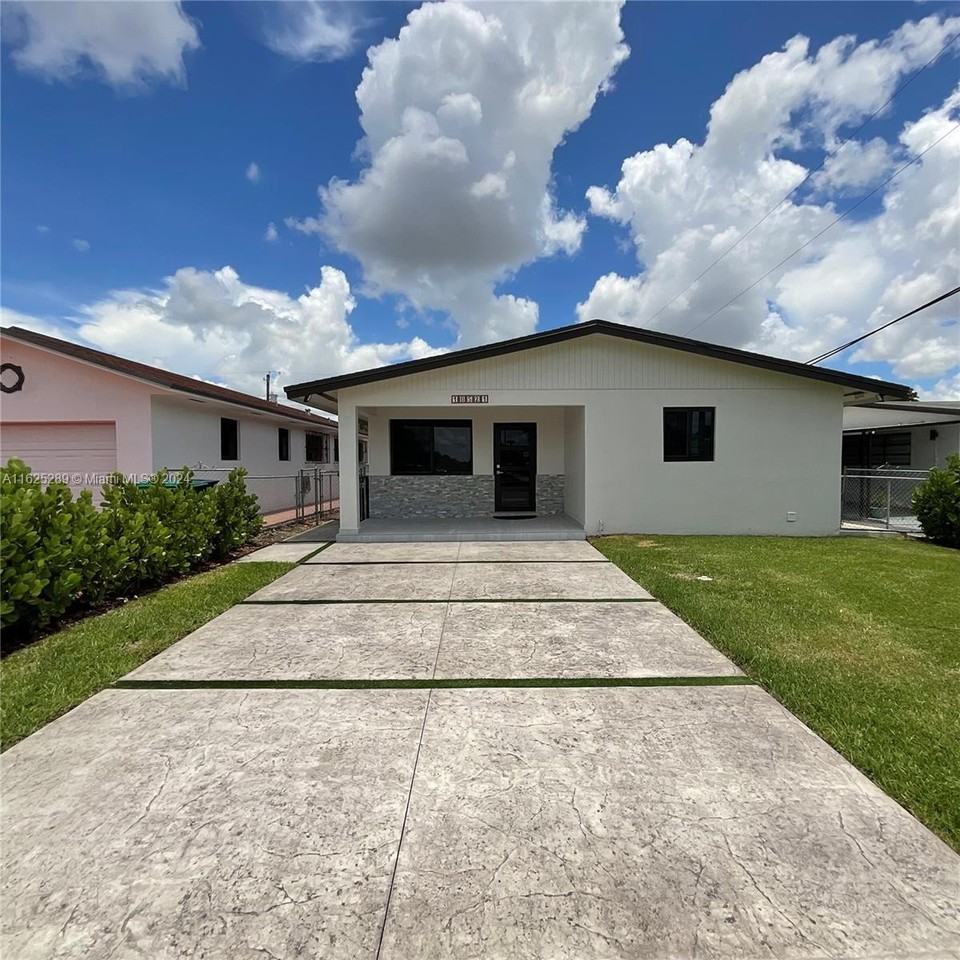 10521 Sw 28th St - Photo 2 of 25