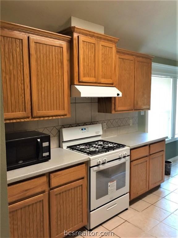 2309 Norham Dr - Photo 6 of 50