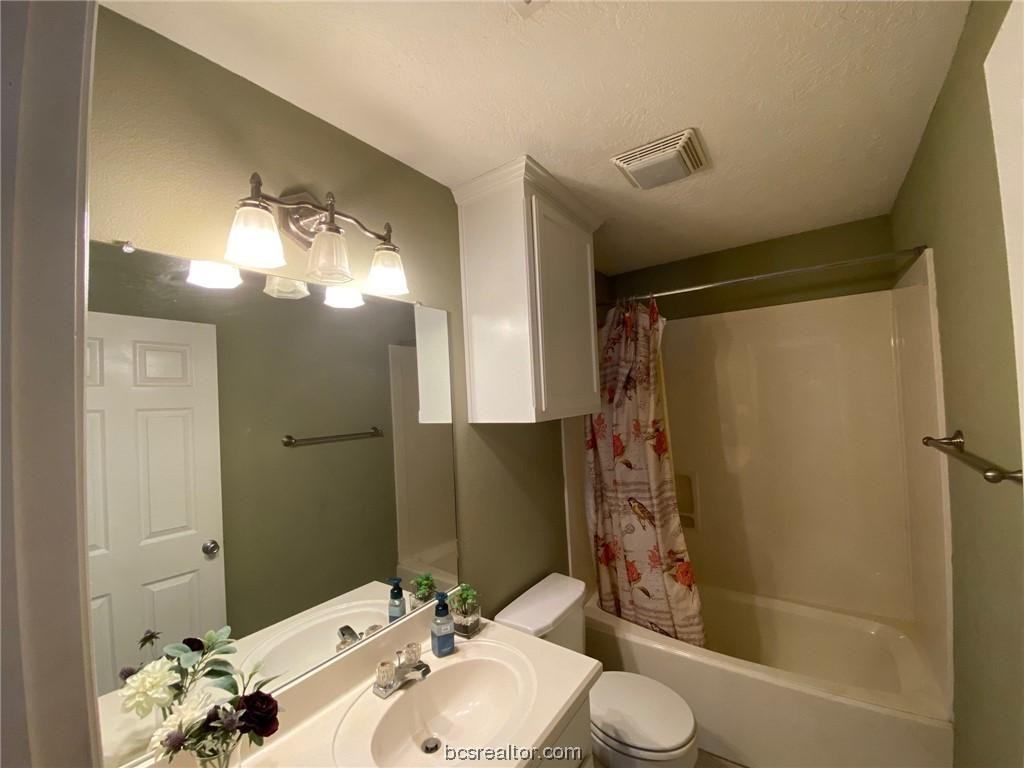 2309 Norham Dr - Photo 7 of 50