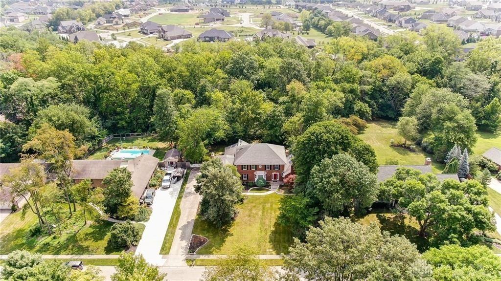 9548 Meadow Woods Ln - Photo 2 of 50