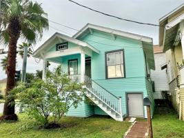 featured image of 1002 12th St