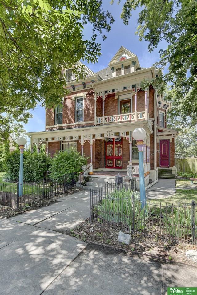 616 S 7th St - Photo 3 of 50