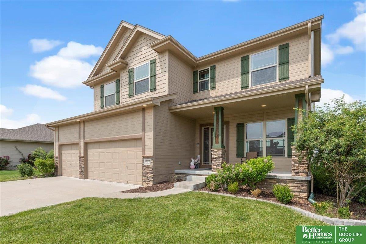 13707 S 46th St - Photo 3 of 48