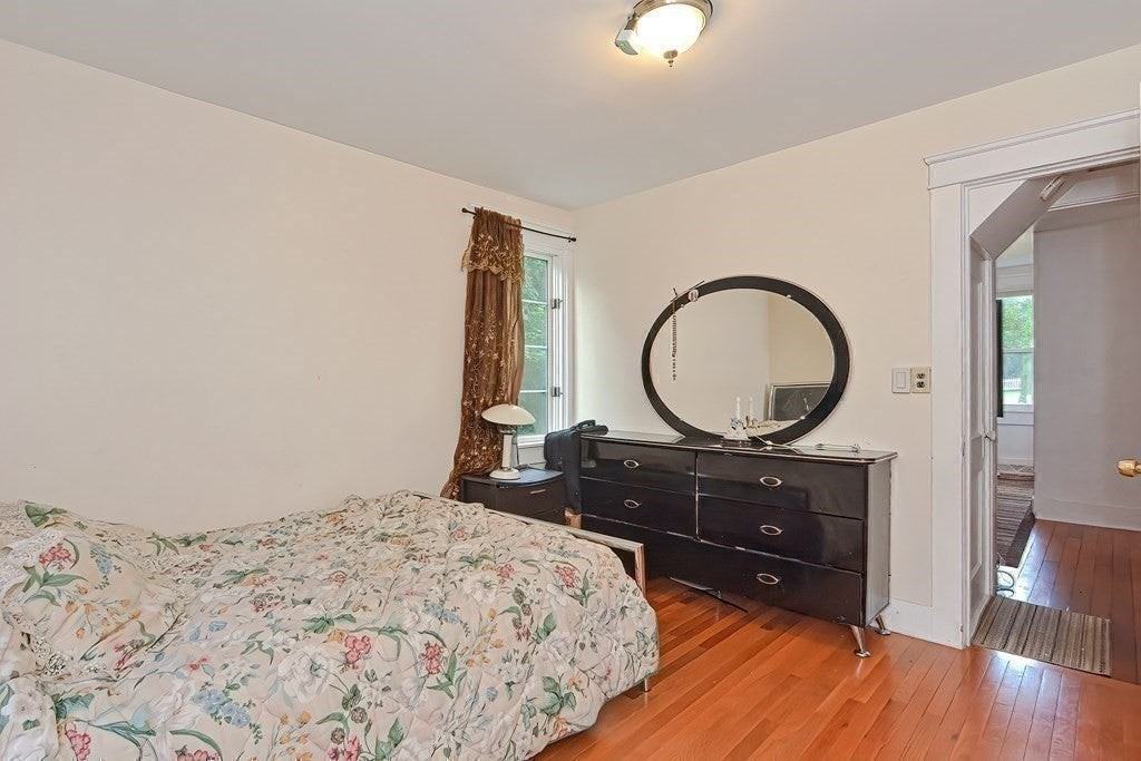 60 Valley St - Photo 2 of 37