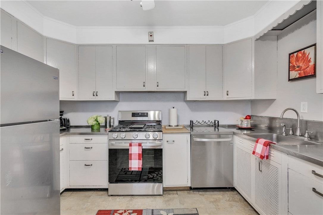 40 Thayer St - Photo 5 of 20