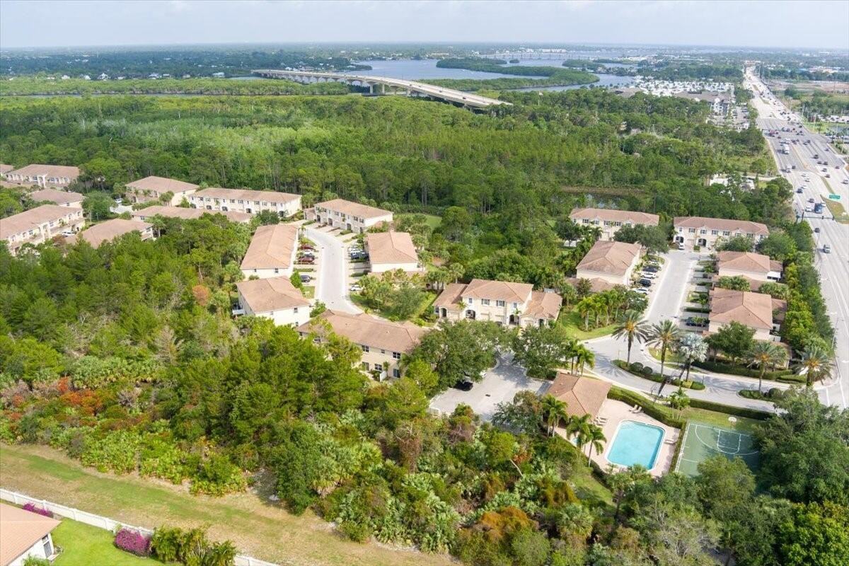 104 Southwest Otter Run Place - Photo 5 of 30