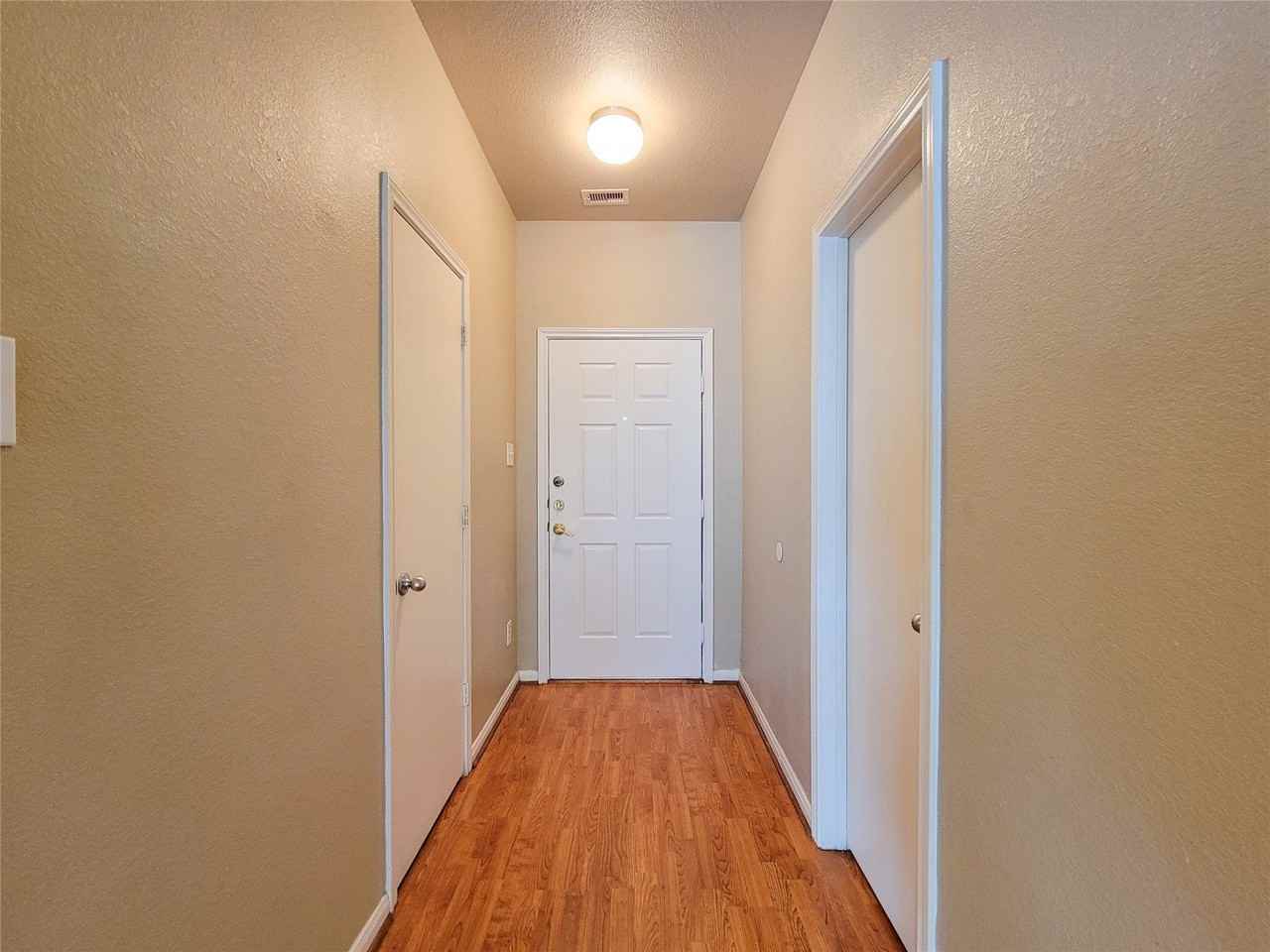 13146 Lawsons Creek Ln - Photo 2 of 30