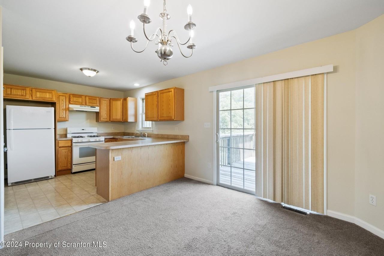 5 Fiore Ct - Photo 4 of 32