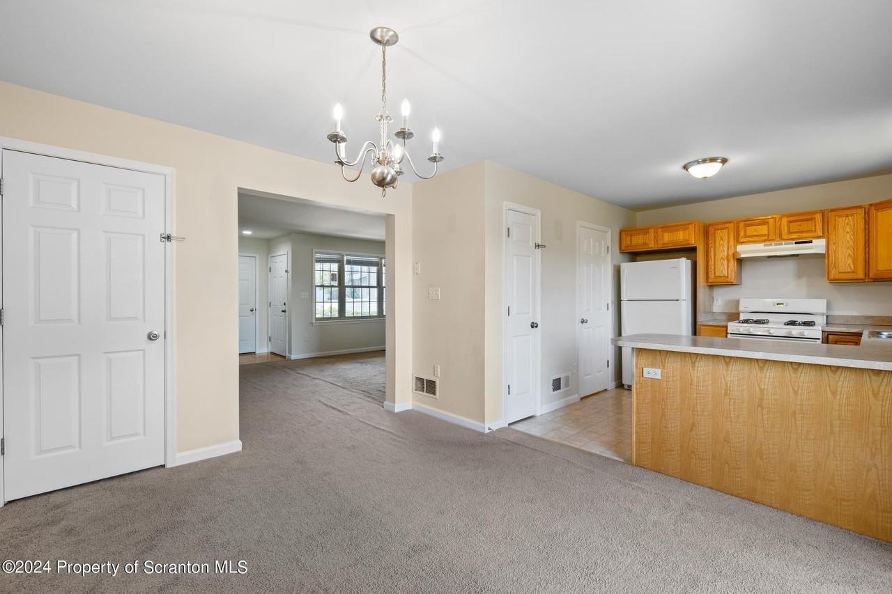 5 Fiore Ct - Photo 5 of 32