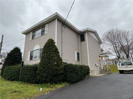 featured image of 478 W 1st St