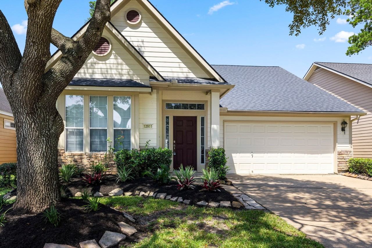 12911 Tall Spruce Dr - Photo 2 of 31