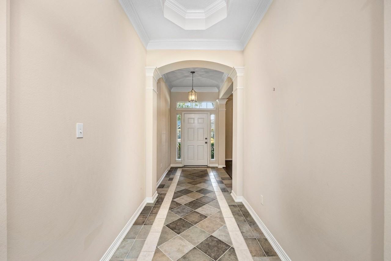 12911 Tall Spruce Dr - Photo 5 of 31