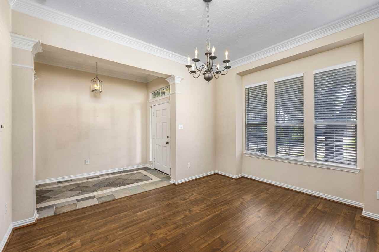 12911 Tall Spruce Dr - Photo 7 of 31