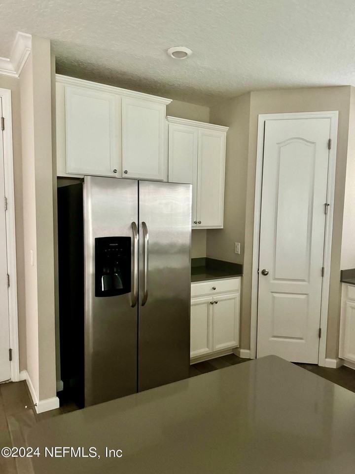 2702 Caroline Hills Dr - Photo 5 of 21