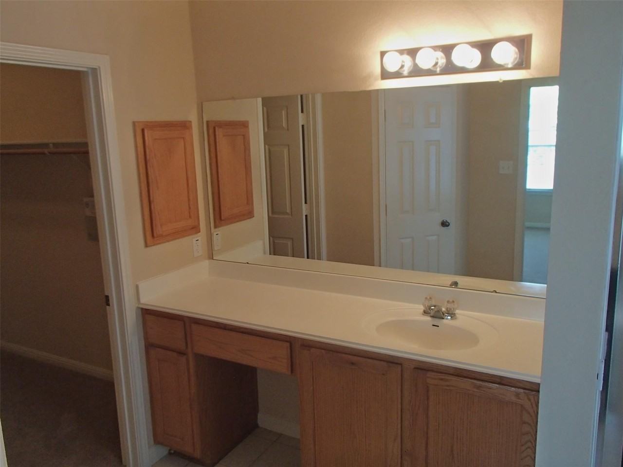 1713 Long Rifle Dr - Photo 7 of 16