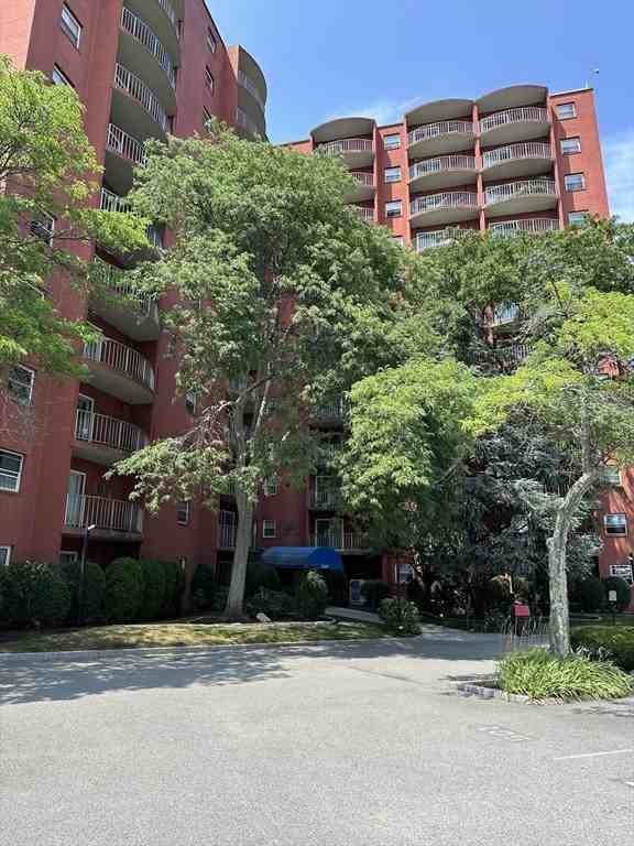 115 W Squantum St - Photo 2 of 24