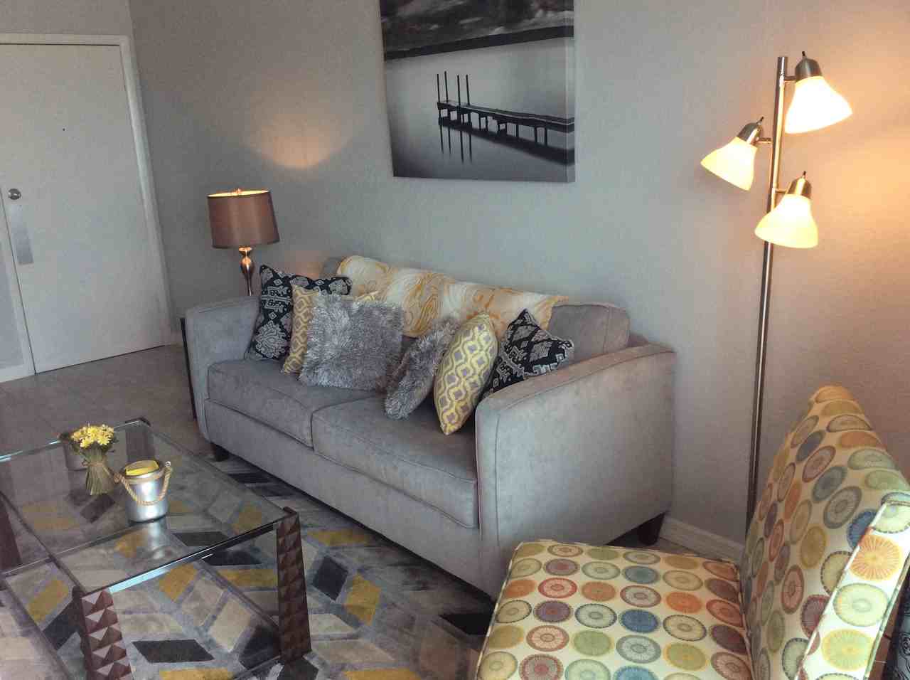 611 S Atlantic Ave - Photo 2 of 10