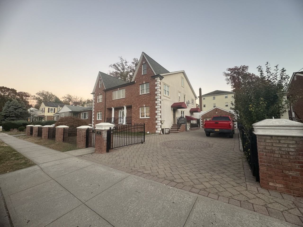 288 Kimball Ave 1st Fl - Photo 3 of 10