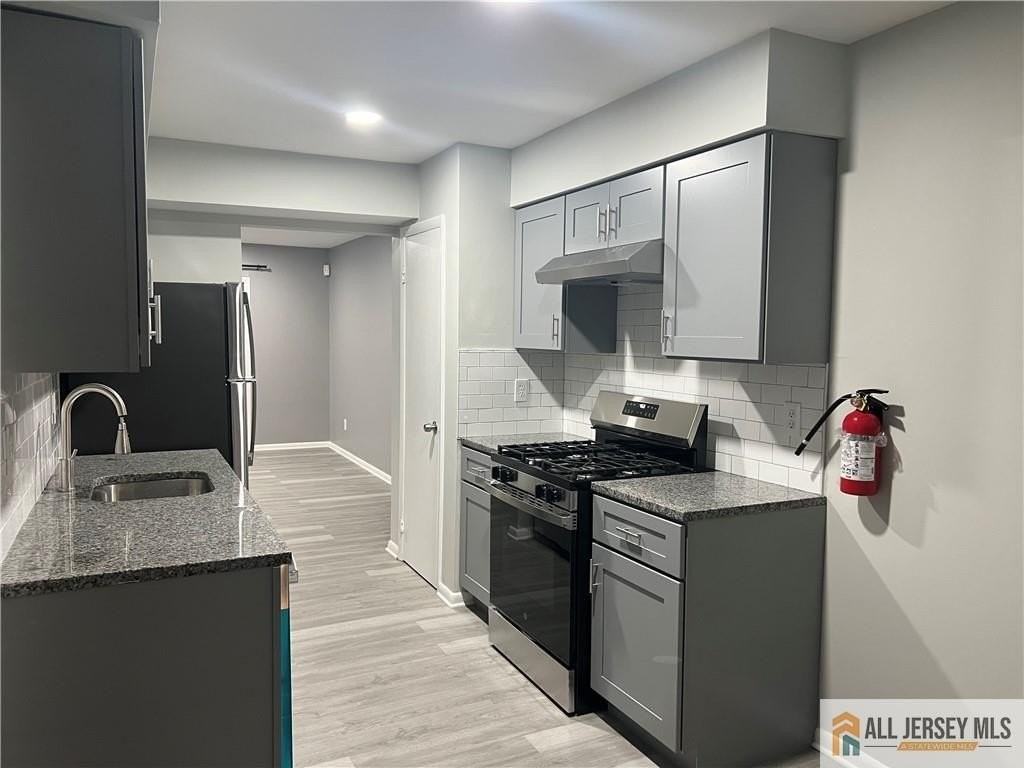 10 Woodfern St - Photo 3 of 15