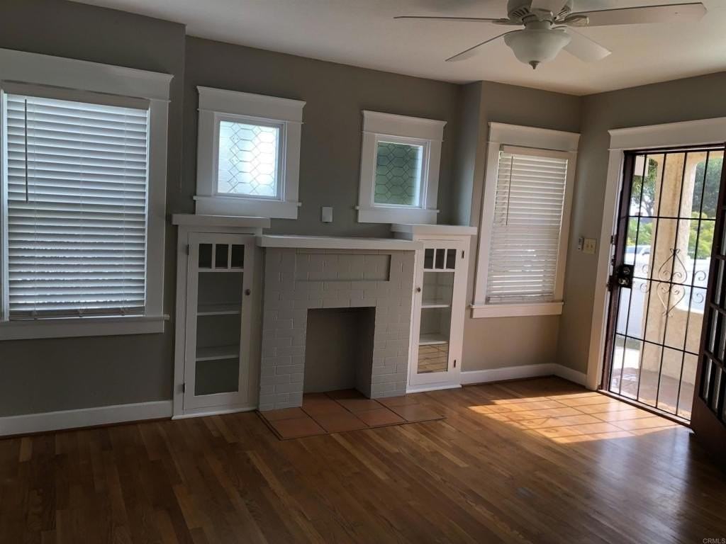 1944 32nd Street - Photo 4 of 11