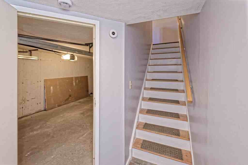 44 Wrentham Rd - Photo 3 of 36