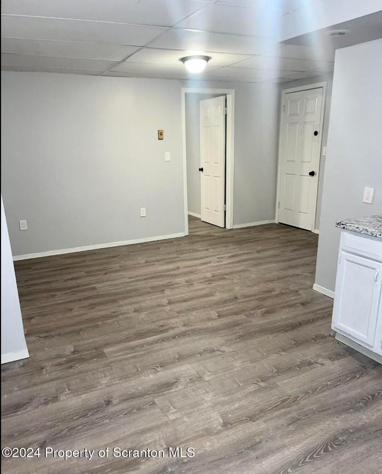 314 316 W Market Street #7 - Photo 5 of 7