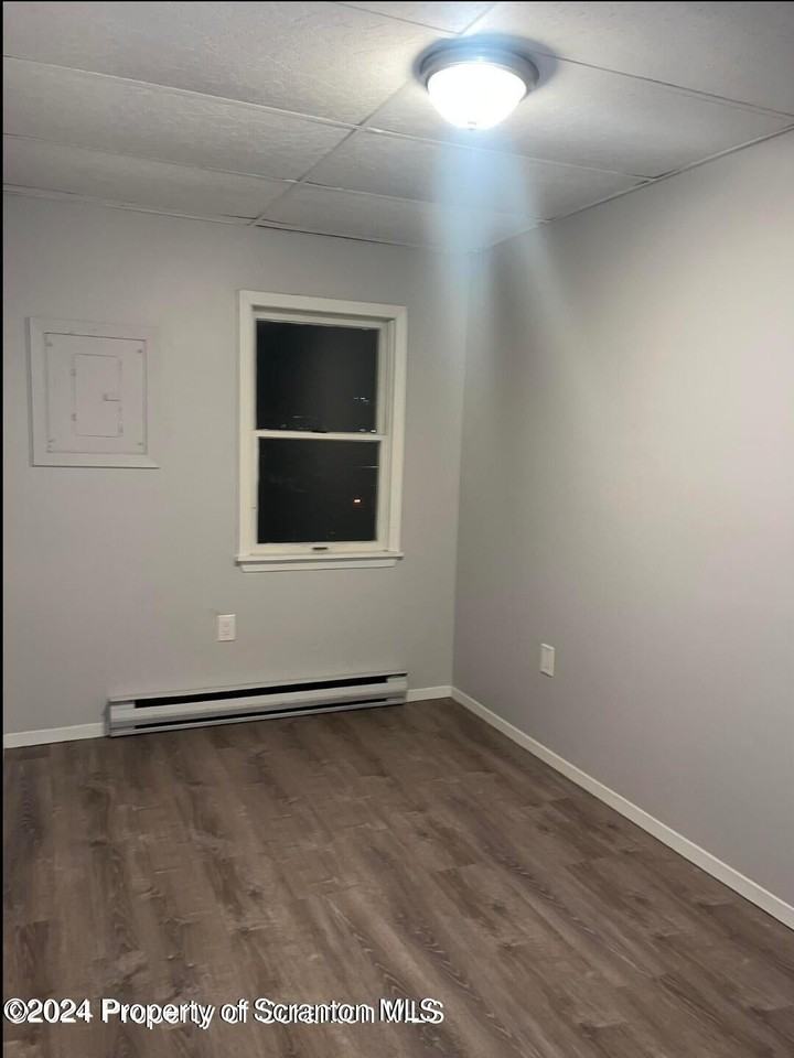 314 316 W Market Street #7 - Photo 6 of 7