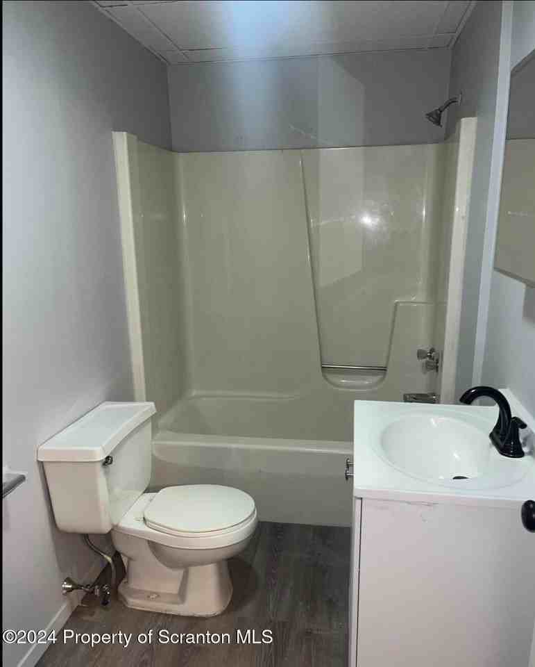 314 316 W Market Street #7 - Photo 7 of 7