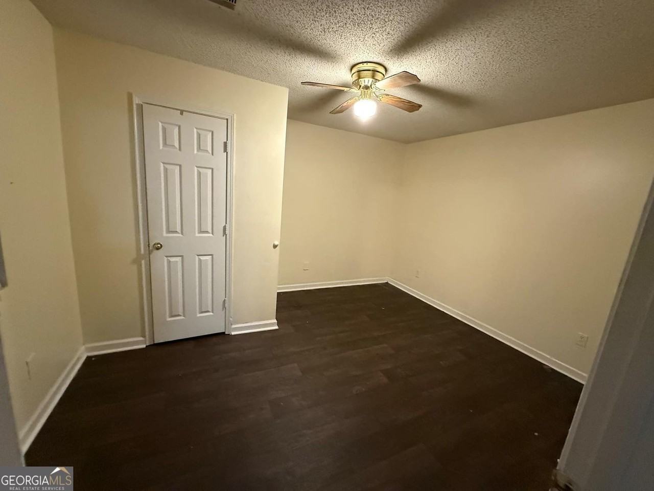 702 Elberta St - Photo 2 of 11