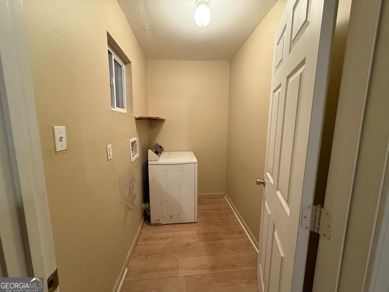 702 Elberta St - Photo 7 of 11